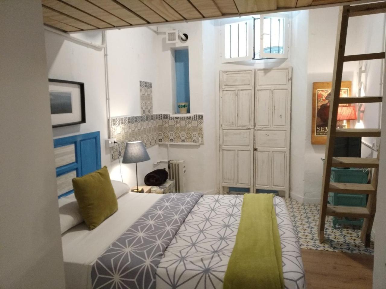 ホテル Casa 1858 セビリア 部屋 写真